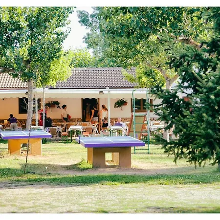 Gemuetlicher Ferienbungalow Isabena *